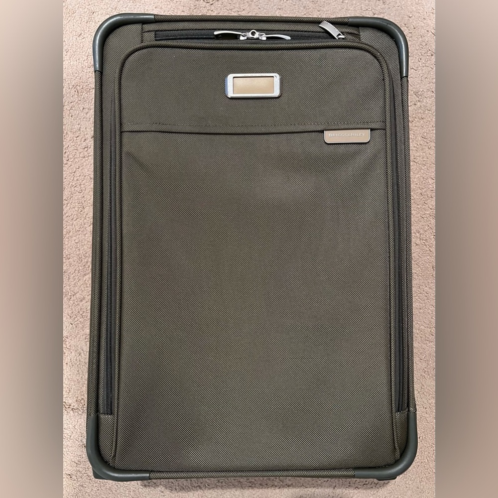 Briggs & Riley Olive Green Carry On Suitcase 22”